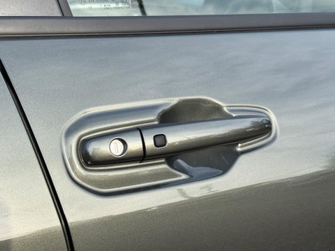 Suzuki e Vitara 61kWh Motion Auto 5dr 33