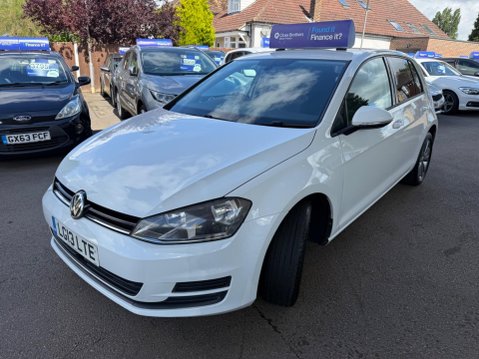 Volkswagen Golf 1.6 TDI BlueMotion Tech SE DSG Euro 5 (s/s) 5dr 4