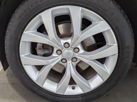 Land Rover Range Rover Evoque 2.0 Range Rover Evoque SE D Auto 4WD 5dr 18