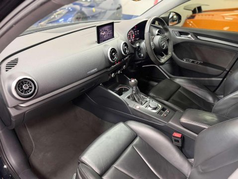 Audi RS3 2.5 TFSI GPF Saloon 4dr Petrol S Tronic quattro Euro 6 (s/s) (400 ps) 35