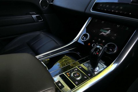 Land Rover Range Rover Sport 3.0 Range Rover Sport HSE Dynamic Black D MHEV Auto 4WD 5dr 24