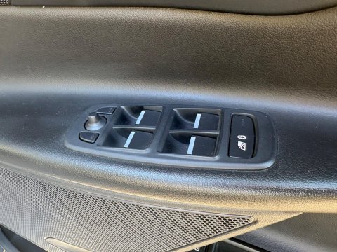 Jaguar XE PORTFOLIO 30