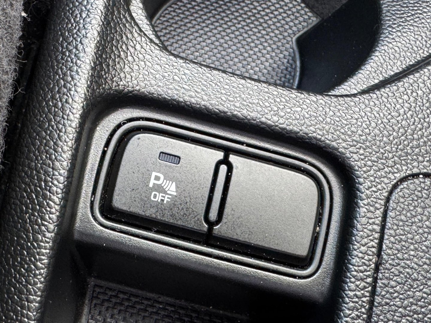 2017 Hyundai i10 — image 24