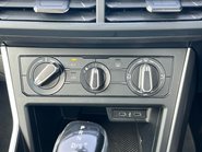 Volkswagen Polo LIFE TSI DSG 26