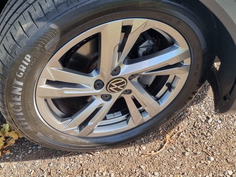 Volkswagen T-Roc R-LINE TSI DSG 12