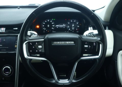 Land Rover Discovery Sport 2.0 P250 MHEV R-Dynamic SE SUV 5dr Petrol Auto 4WD Euro 6 (s/s) (249 ps) 19