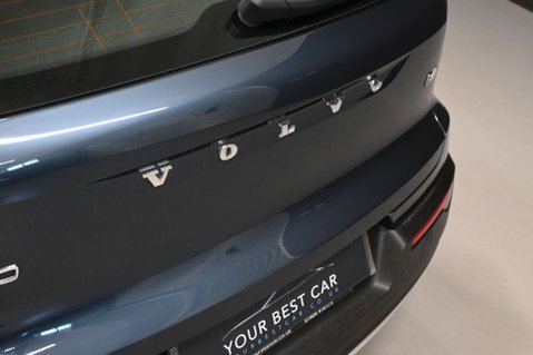 Volvo XC40 2.0 XC40 Inscription Pro B4 MHEV Auto 5dr 31