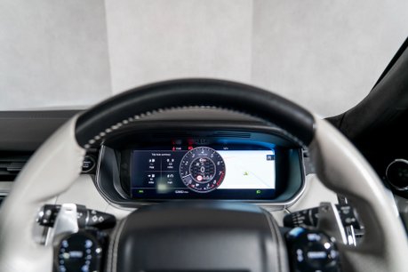 Land Rover Range Rover Sport SVR URBAN EDITION. URBAN EDITION. FIXED SIDE STEPS. PANO ROOF. PIXEL LEDS. 41