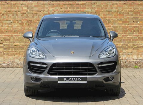 Porsche Cayenne Turbo 13