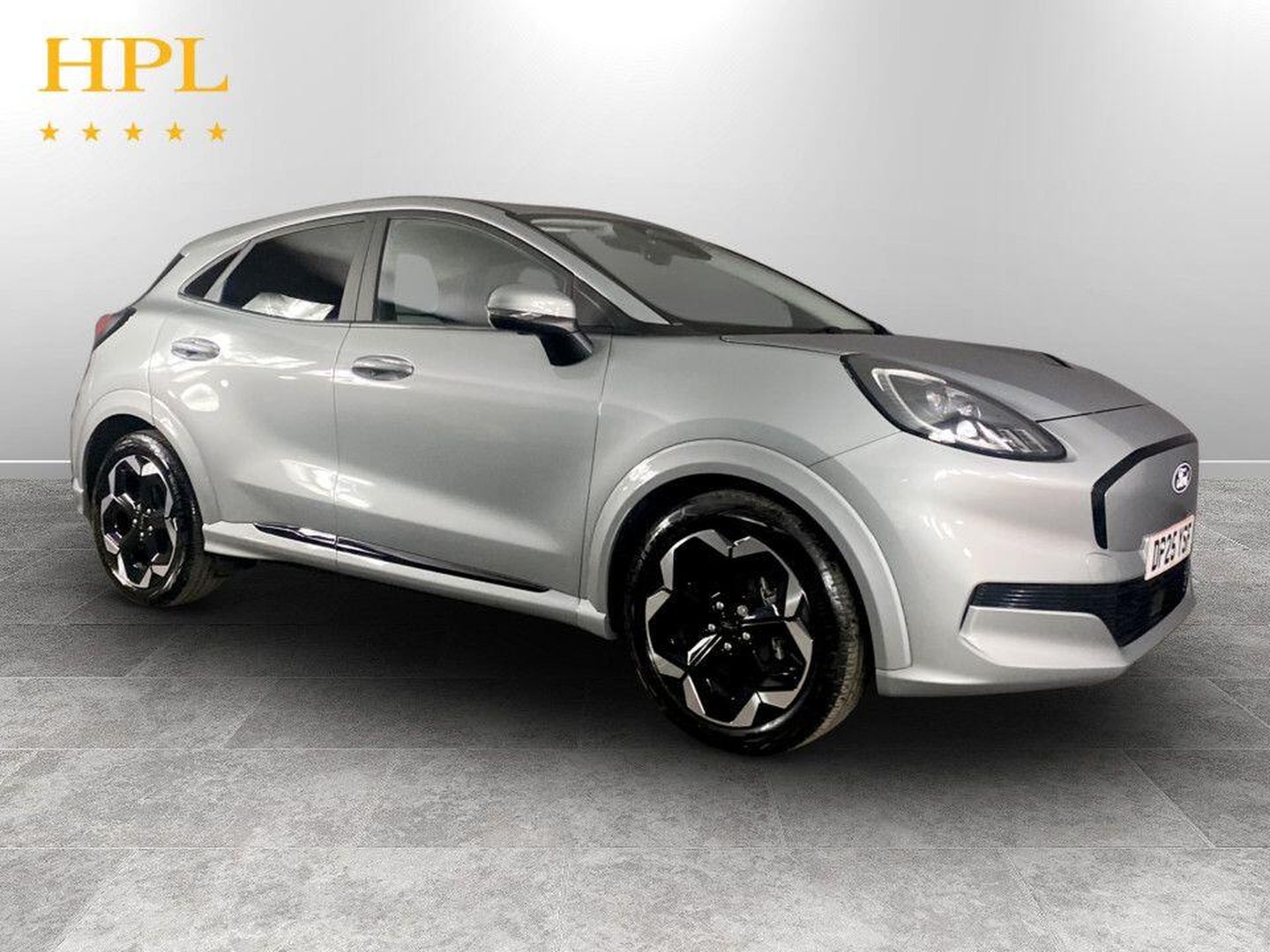 Ford Puma listing photo