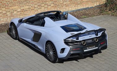 McLaren 675 LT Spider 15