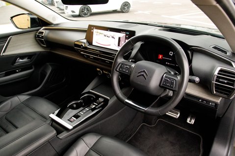 Citroen C5 X PURETECH SHINE PLUS S/S EAT8 4