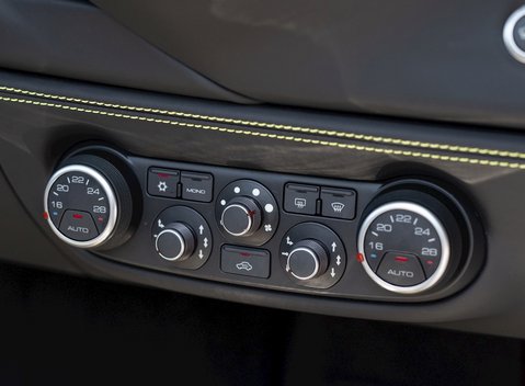 Ferrari 488 Spider 18