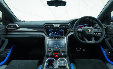 Lamborghini Urus PERFORMANTE 21