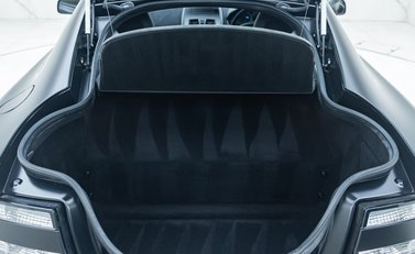 Aston Martin V12 Vantage S 26