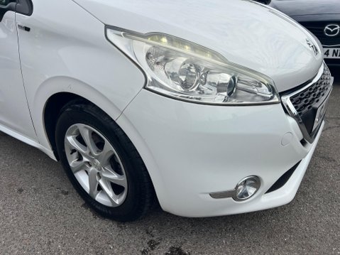 Peugeot 208 1.2 VTi Style Euro 5 3dr 12