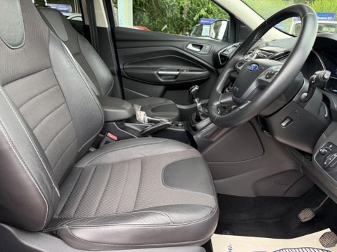 Ford Kuga 2.0 TDCi Titanium AWD Euro 6 (s/s) 5dr 20
