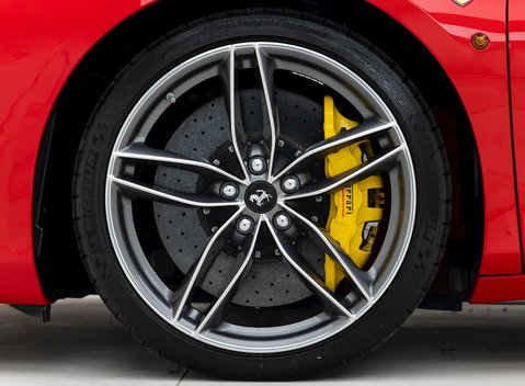 Ferrari 488 Spider 10