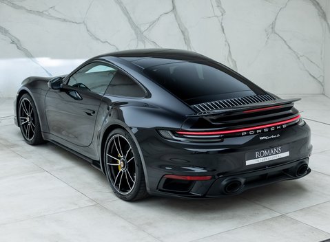 Porsche 911 Turbo S (992) 9
