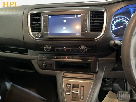 Vauxhall Vivaro Life 50kWh Combi MPV 5dr Electric Auto LWB (9 Seat, 7.4kW Charger) (136 ps) Allo 18