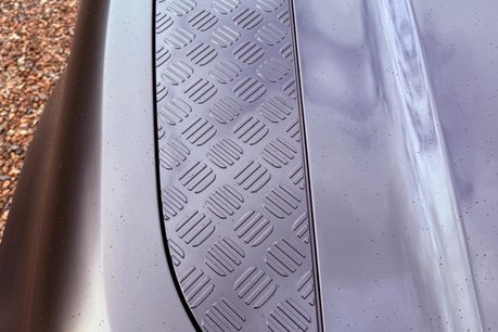 Land Rover Defender XS EDITION 65