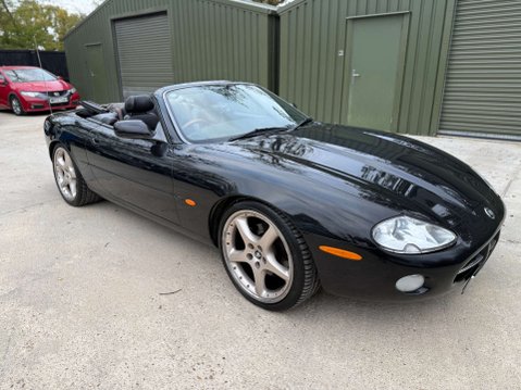 Jaguar XK 4.0 XK8 Convertible Auto 2dr 11