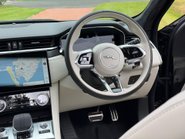 Jaguar F-Pace R-DYNAMIC HSE BLACK 90TH ANNIVERSARY EDITION 6