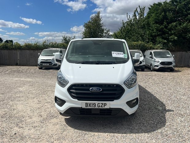 Ford Transit Custom AUTO SWB L1H1 Low Roof Trend Air Con Sensors Tow Bar EURO 6 NO VAT 3