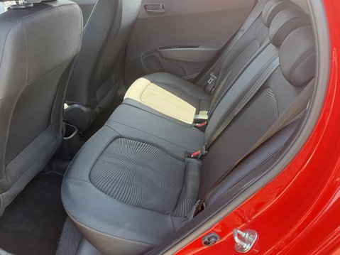 Hyundai i10 1.0 Play 5dr 36