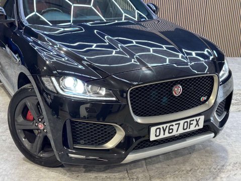 Jaguar F-Pace 3.0 F-PACE V6 S AWD D Auto 4WD 5dr 12