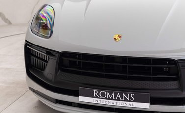 Porsche Macan GTS PDK 23