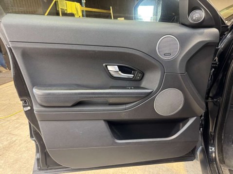 Land Rover Range Rover Evoque 2.2 Range Rover Evoque Pure eD4 4x2 5dr 67
