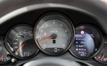 Porsche 911 (991.2) Carrera GTS 16