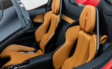 Ferrari SF90 Spider 35