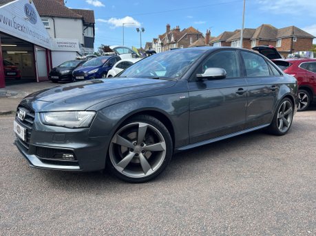Audi A4 2.0 TDI 177 BLACK EDITION