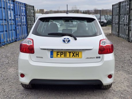 Toyota Auris 1.8 VVT-h T Spirit Hatchback 5dr Petrol Hybrid CVT Euro 5 (s/s) (136 ps) 12