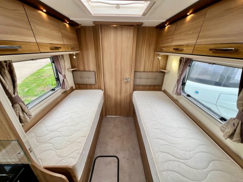 Bailey Unicorn Cadiz  21