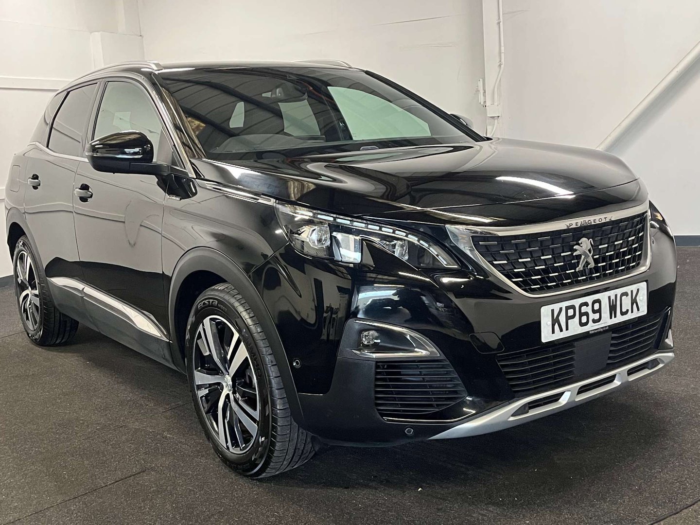 2019 Peugeot 3008 — image 3