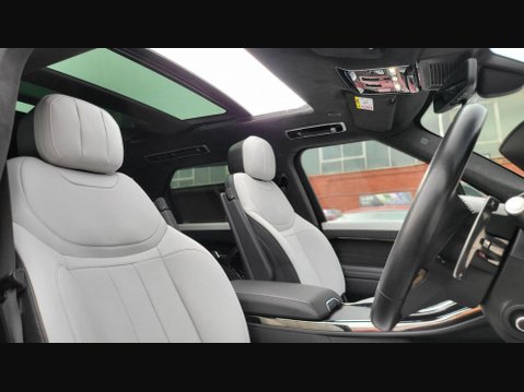 Land Rover Range Rover Sport AUTOBIOGRAPHY 18