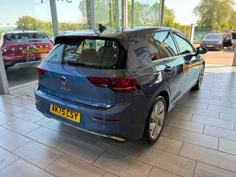 Volkswagen Golf 1.5 eTSI MHEV Style DSG Euro 6 (s/s) 5dr 7