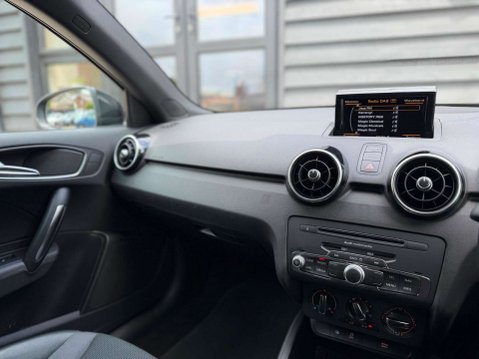 Audi A1 1.4 TFSI S line Sportback Euro 6 (s/s) 5dr (Nav) 28