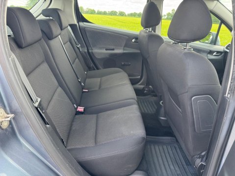 Peugeot 207 1.4 VTi Sport 5dr 43