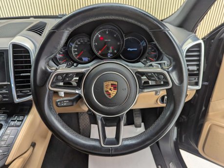 Porsche Cayenne 3.0 Cayenne V6 D Tiptronic S 4WD 5dr 69