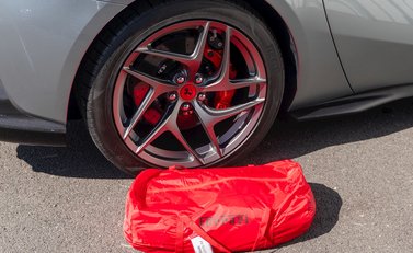 Ferrari 812 Superfast 30