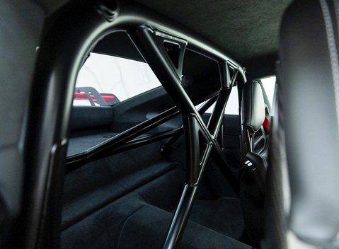 Porsche 911 (992) GT3 12