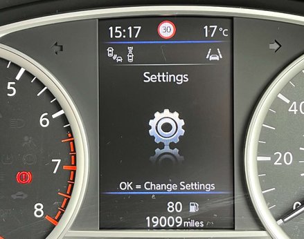 Nissan MICRA 1.0 Micra Tekna IG-T 5dr 29