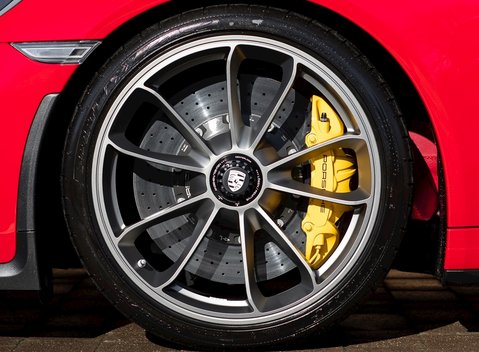 Porsche 911 GT3 Touring 10