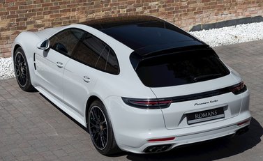Porsche Panamera Turbo Sport Turismo 9