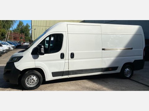 Peugeot Boxer 2.2 HDi 335 Professional Panel Van 5dr Diesel Manual L3 H2 Euro 5 (130 ps) 18