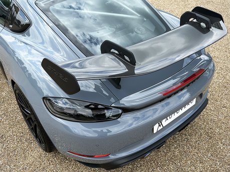 Porsche 718 CAYMAN GT4 RS PDK 31